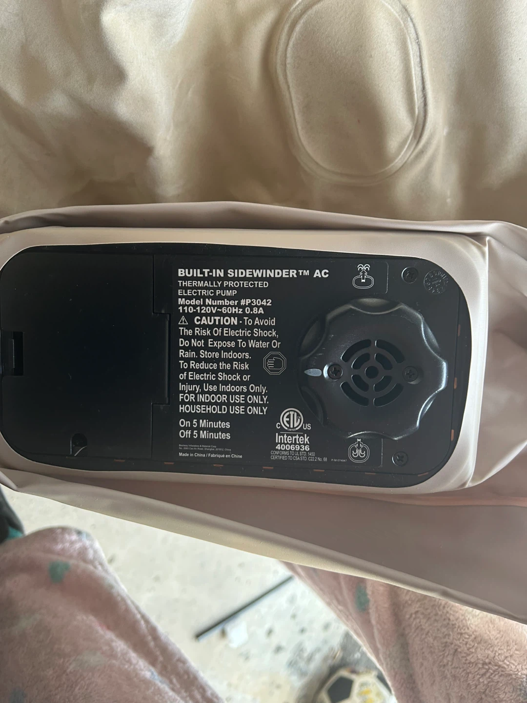 Woods Built-in Electric Pump Air Mattress - photo 3