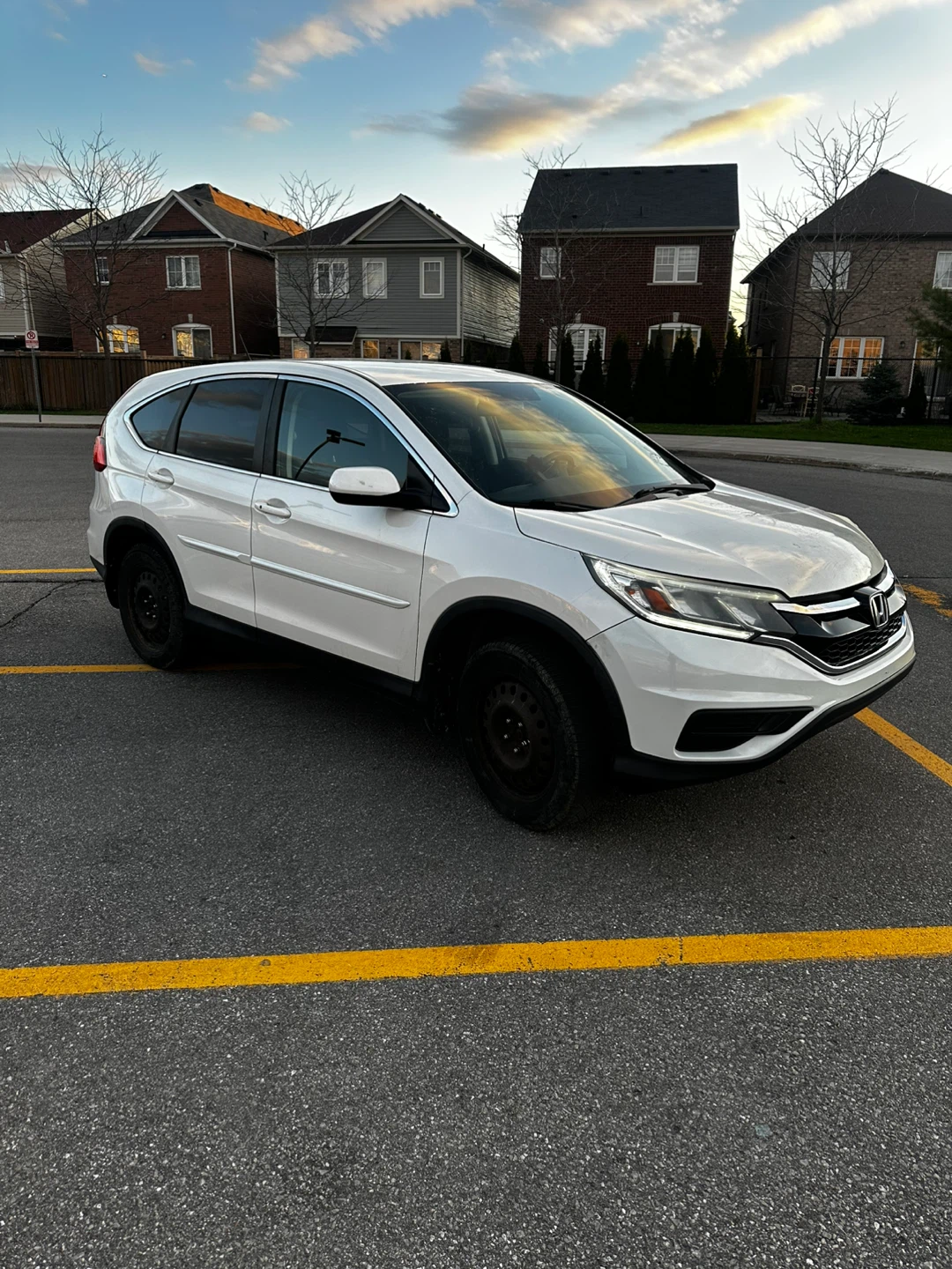 White Honda CR-V 2015 - photo 2