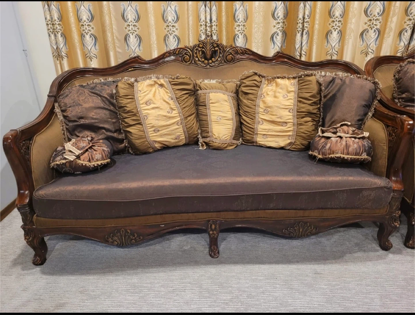Ornate Accent Chair with Pillows - photo 2