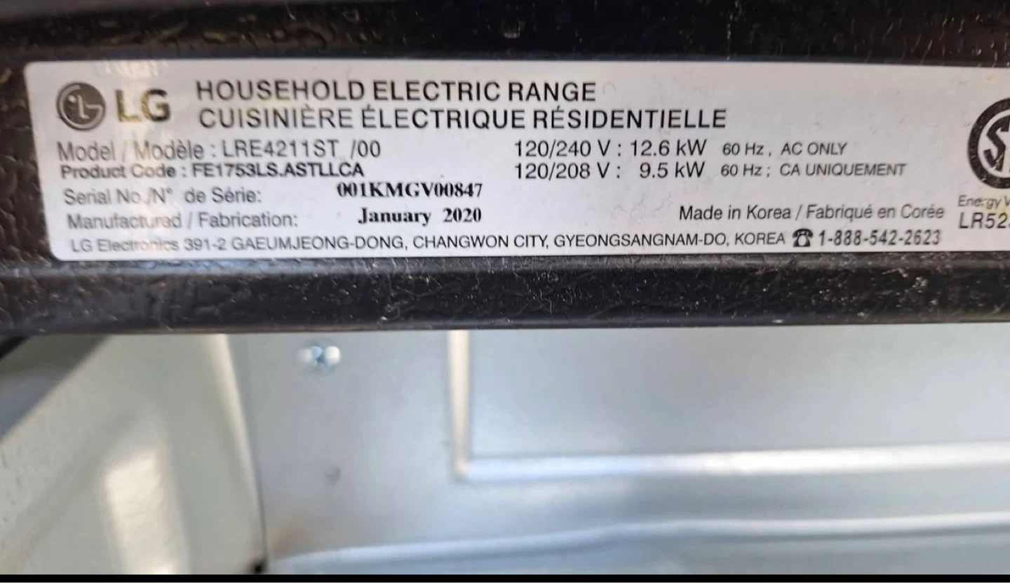 LG Stainless Steel Electric Range with Glass Top - photo 2