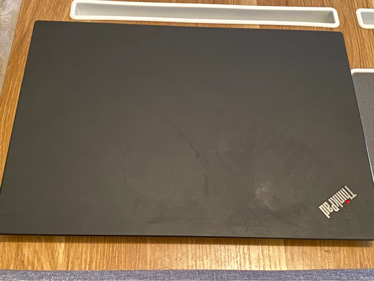 Lenovo ThinkPad T490 Laptop + Charger - photo 2