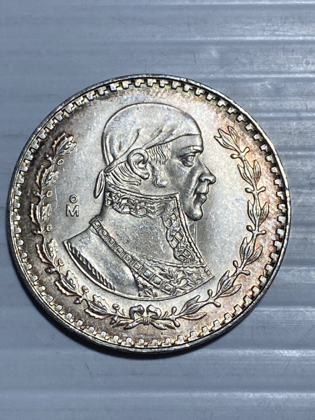 1962 silver Mexico 5 Pesos Coin - photo 2