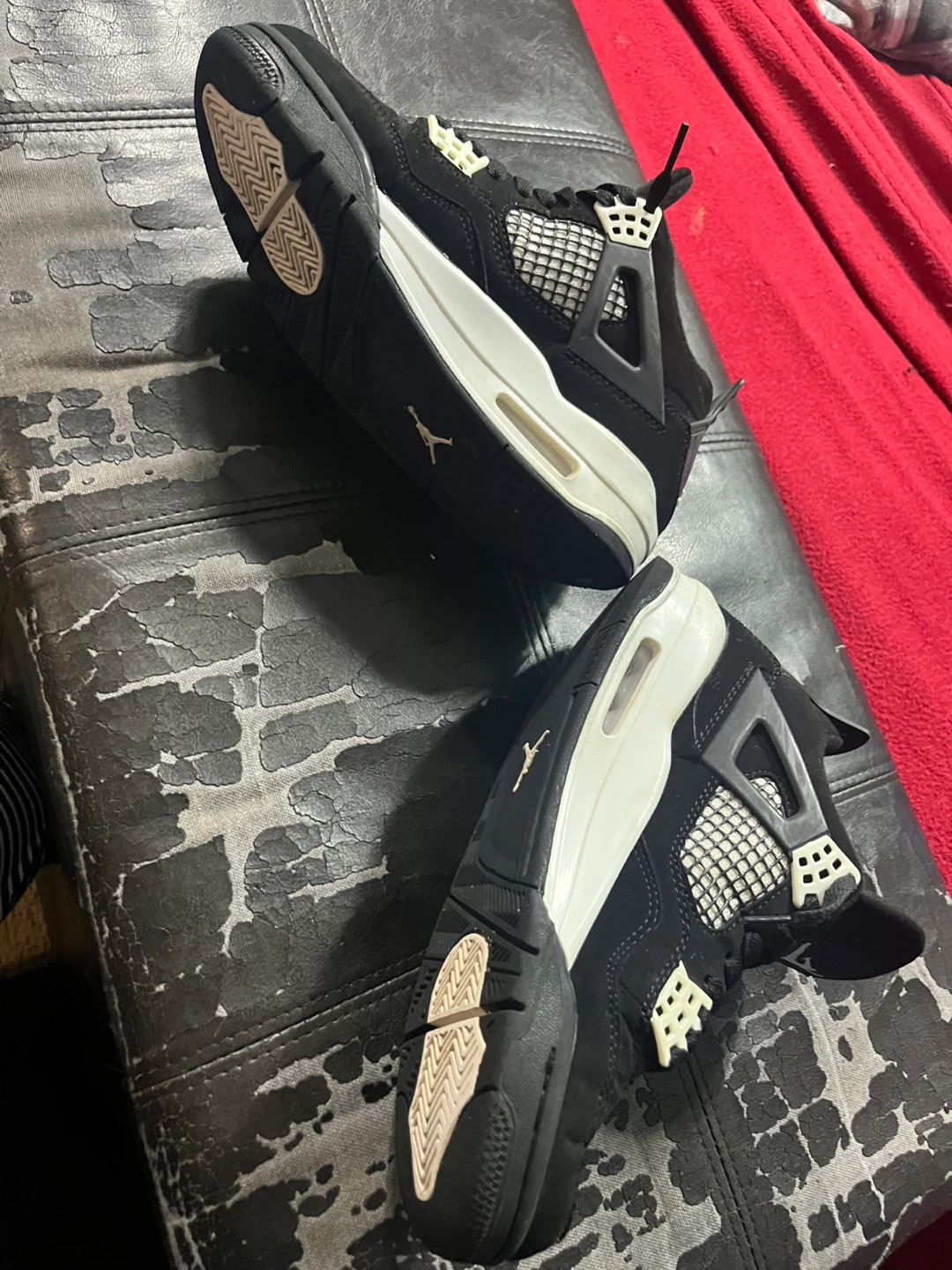 Air Jordan 4 Retro white thunder - photo 4