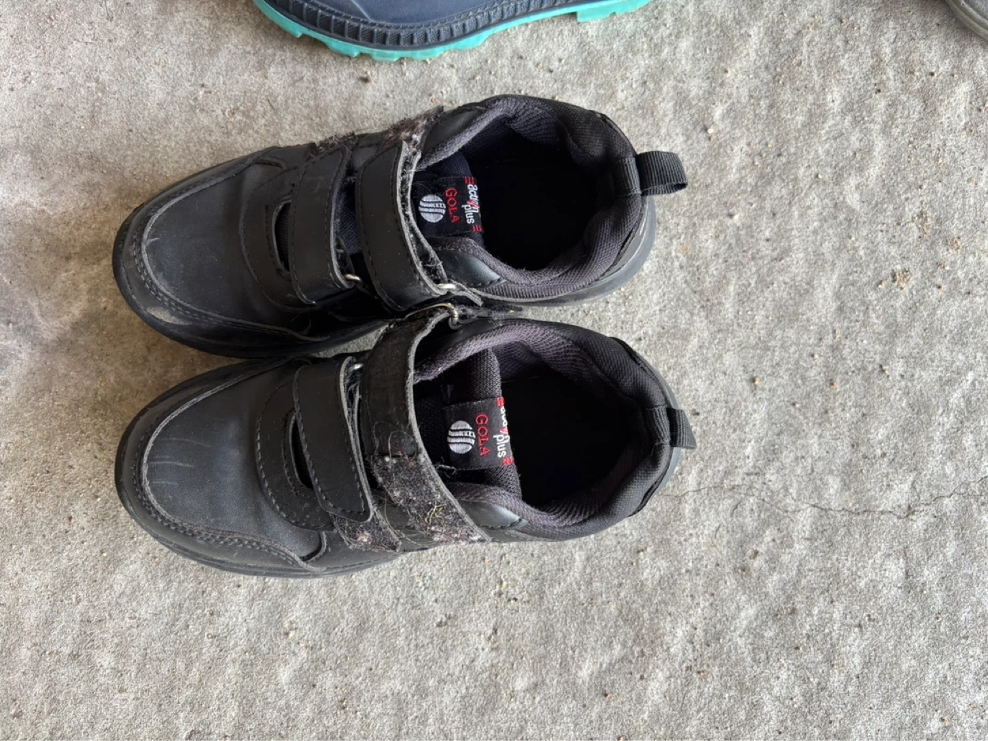 Gola Kids Black Velcro Sneakers