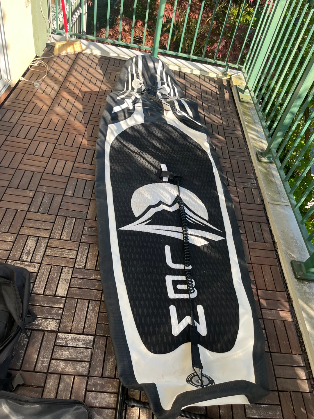 LBW Inflatable Stand-Up Paddleboard (SUP) – Full Kit