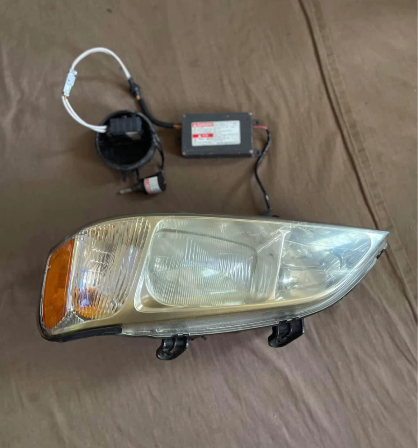 Acura 3.2 TL Front Headlight