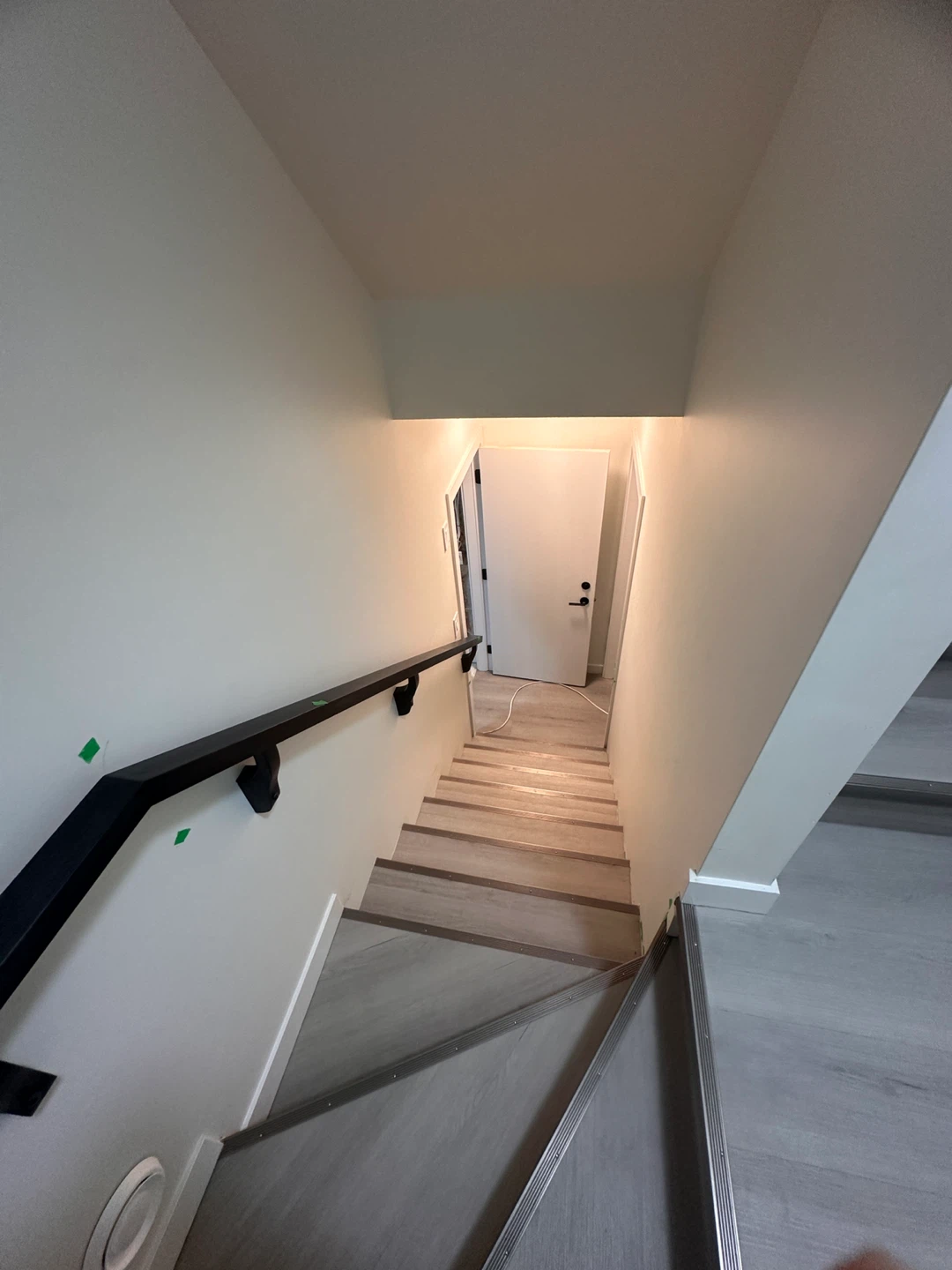 RENT: Legal basement suite: 2br, 1 bathroom - photo 5
