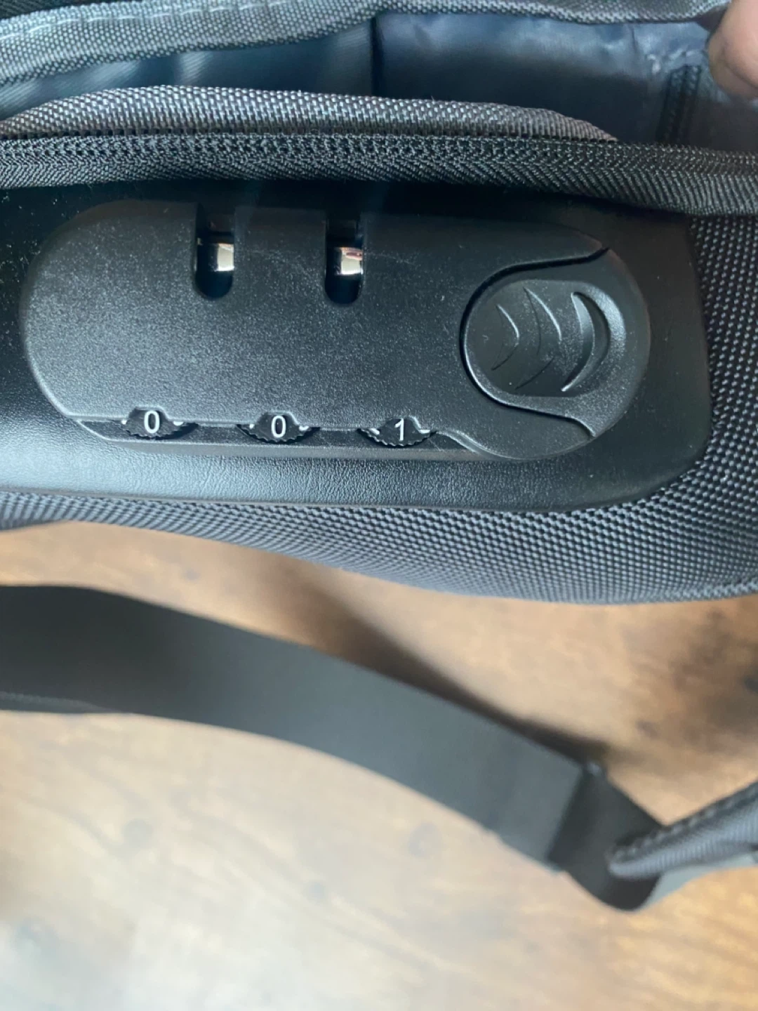 Weixier Sport+ Crossbody Bag with Combination Lock - photo 4