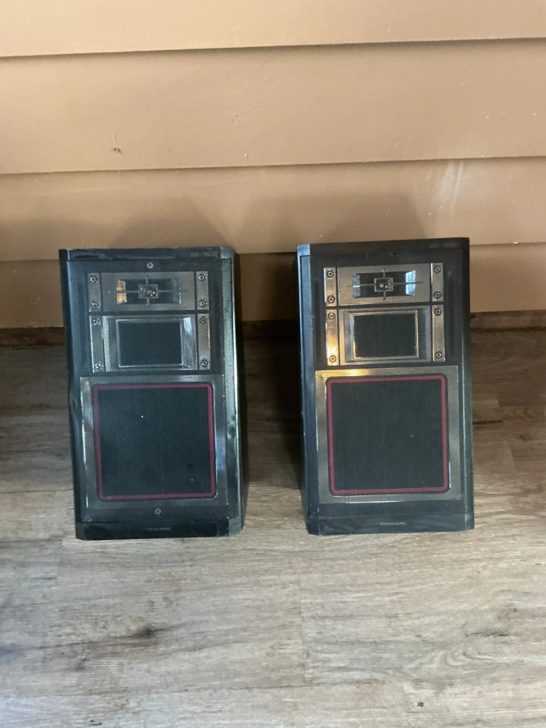 Realistic MS-1500 3 Way Bass Reflex Speakers