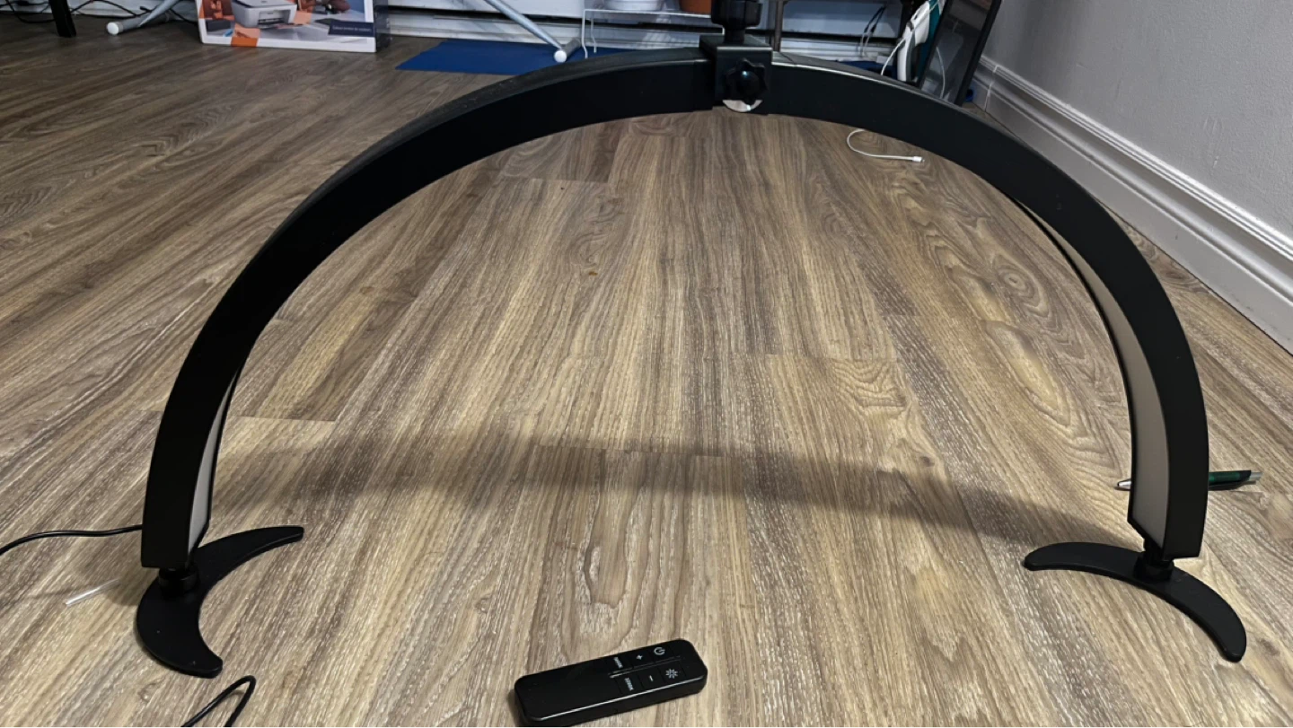 Black Arc Ring Light with Remote