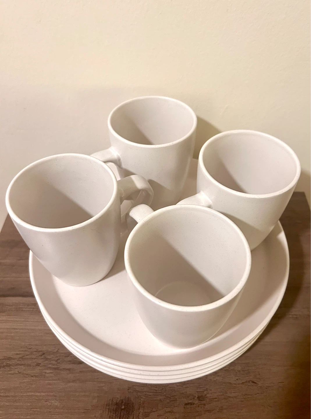 Set of 4 White Mugs and Plates - photo 2