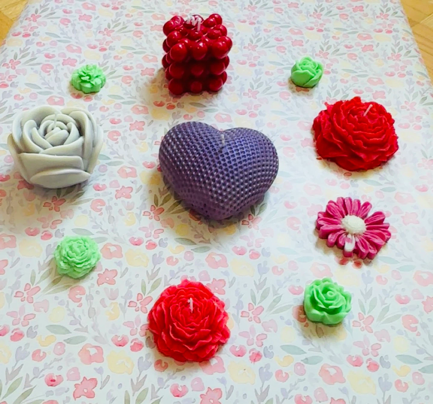 Set of 6 decorative candles