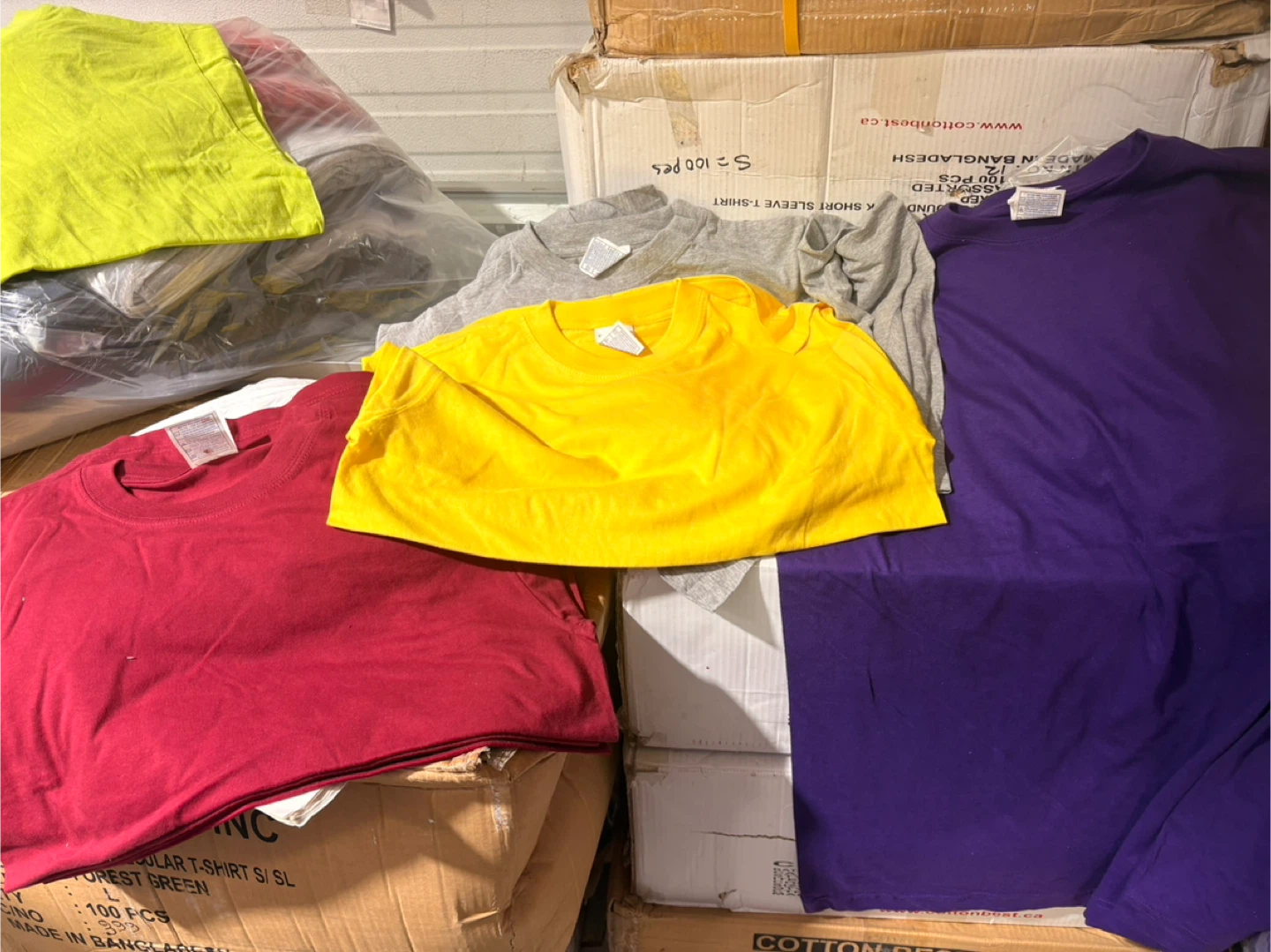$5 T-shirts avail! Bundles of colourful t-shirts available!!! - photo 2
