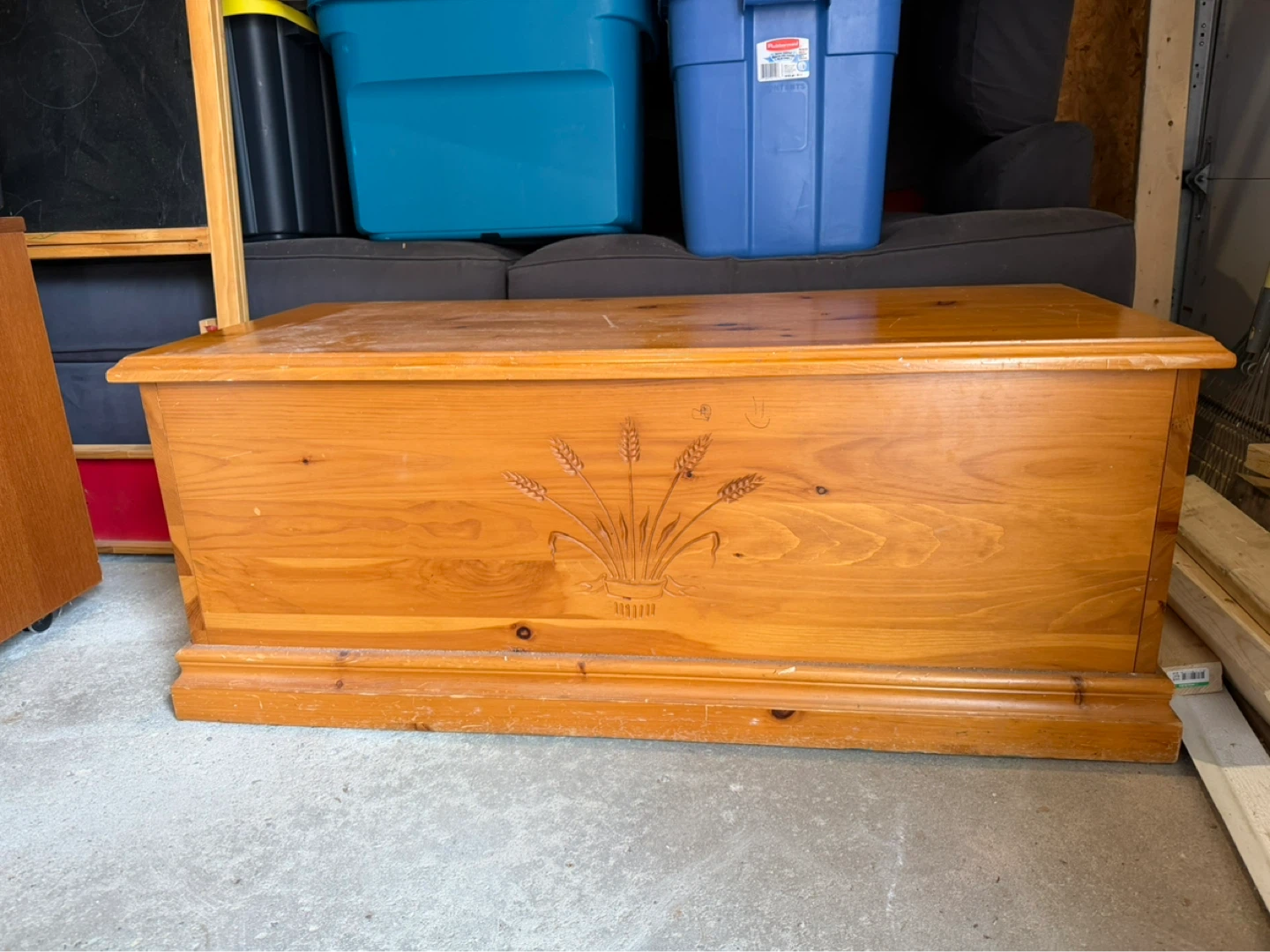 Wooden pine Chest with Wheat Engraving