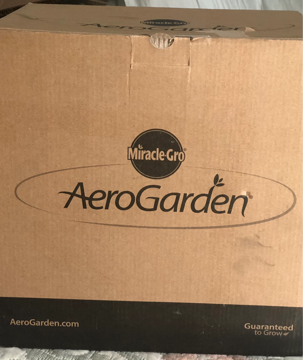 Miracle-Gro AeroGarden Harvest Lite Indoor Garden - Black - photo 2