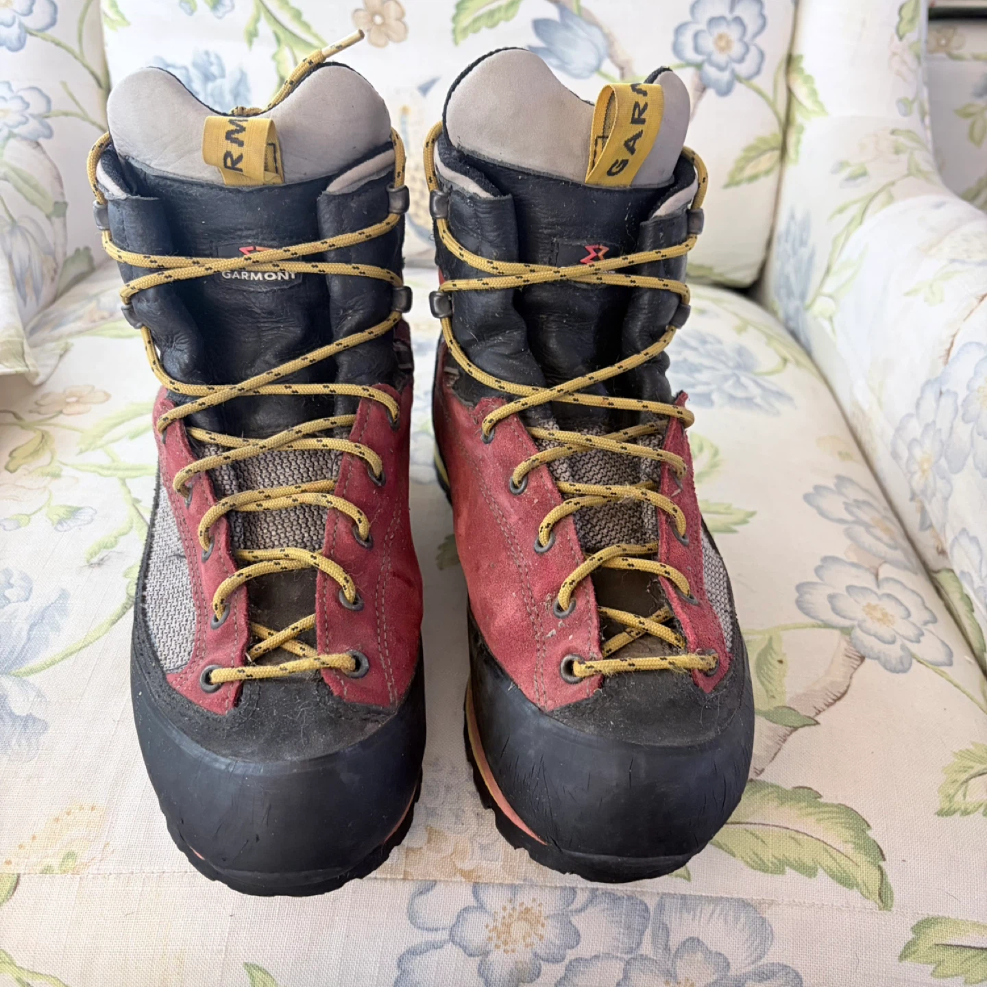 Garmont Hiking Boots men’s  UK 10.5 / US 11 / EUR 45