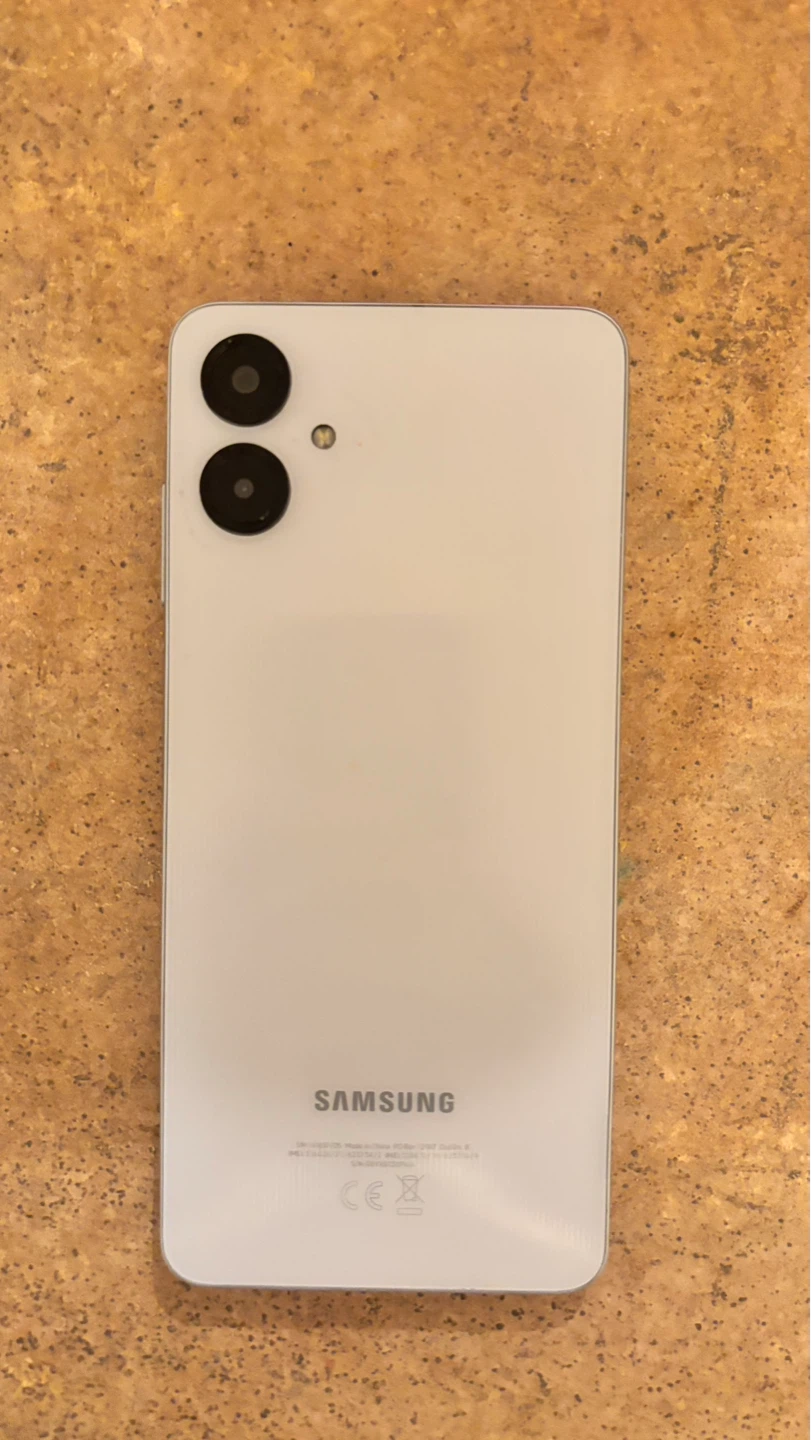 Samsung Galaxy A06 White