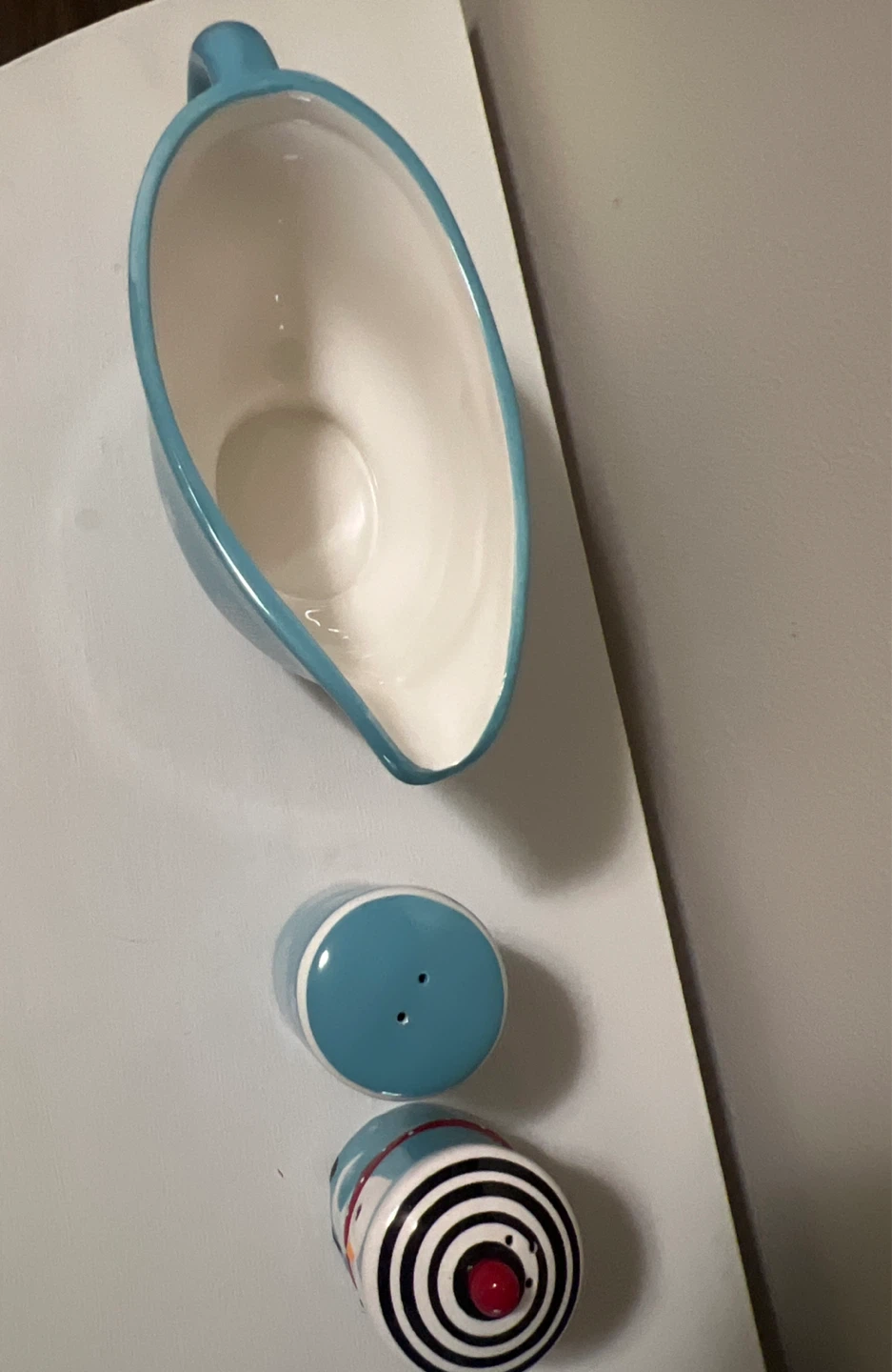 Xmas Blue Gravy Boat with Salt & Pepper Shakers Set - photo 2