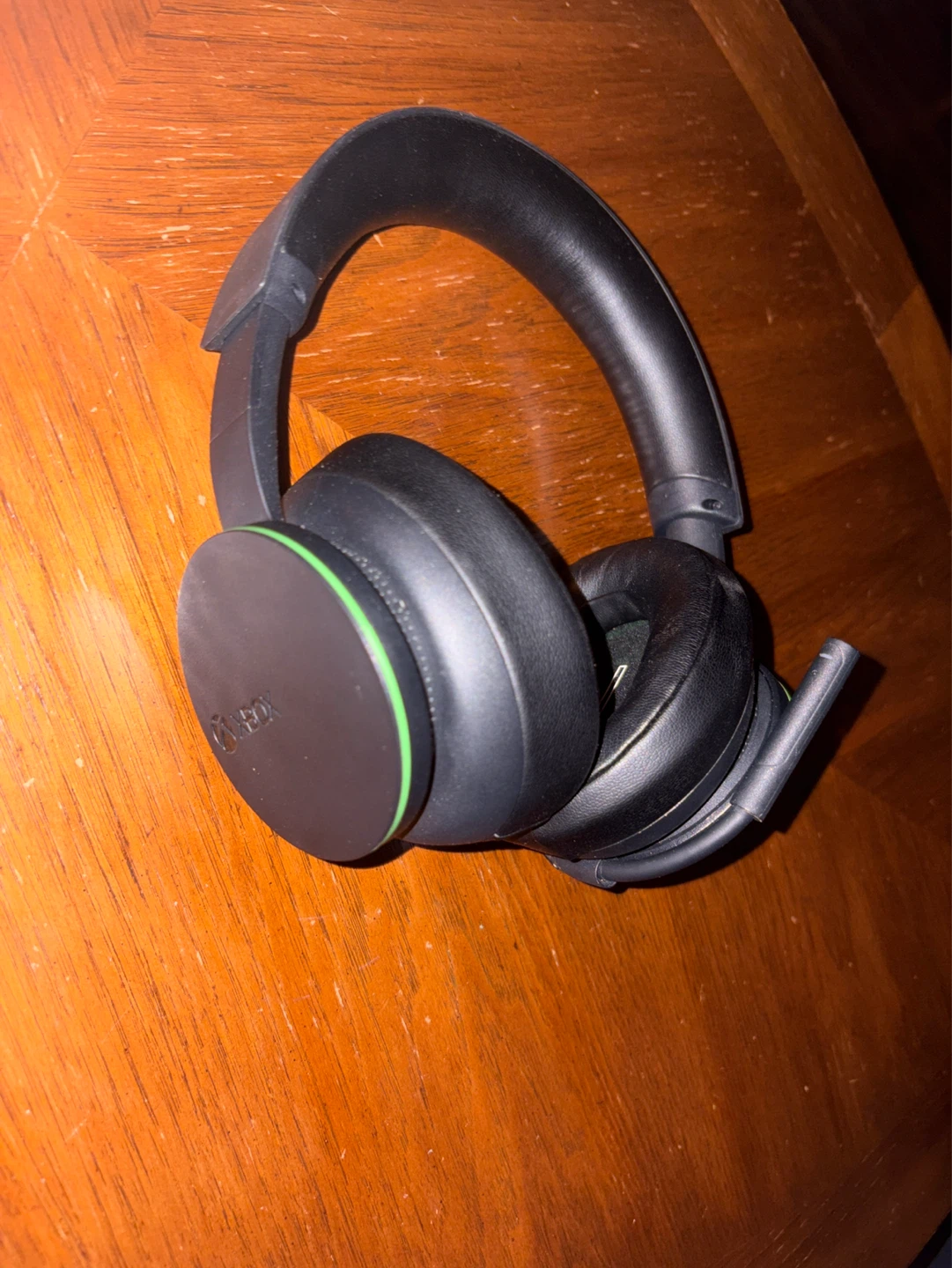 Xbox Series X Console with Xbox Wireless Headset - photo 4