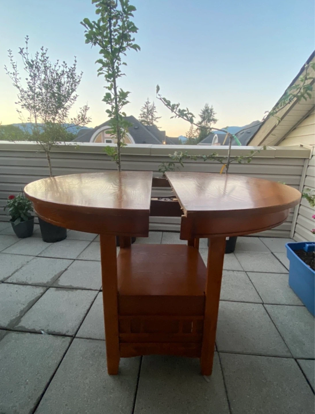 Wooden Extendable Table - photo 3