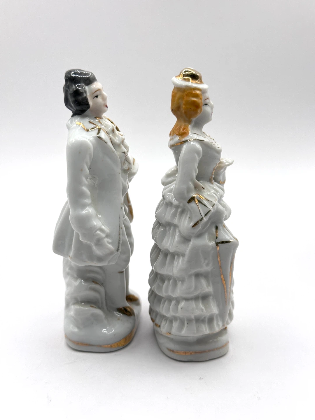 Occupied Japan Figurines Colonial Couple White w/ Gold Trim - photo 2