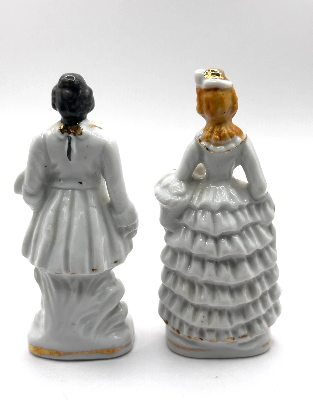 Occupied Japan Figurines Colonial Couple White w/ Gold Trim - photo 3