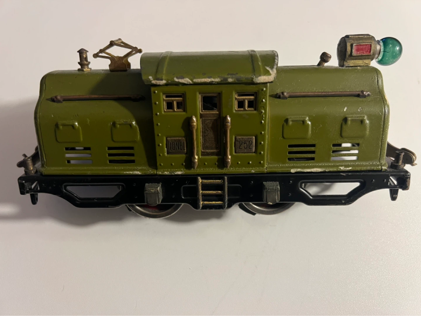 Lionel 252 Electric Train Engine - photo 3