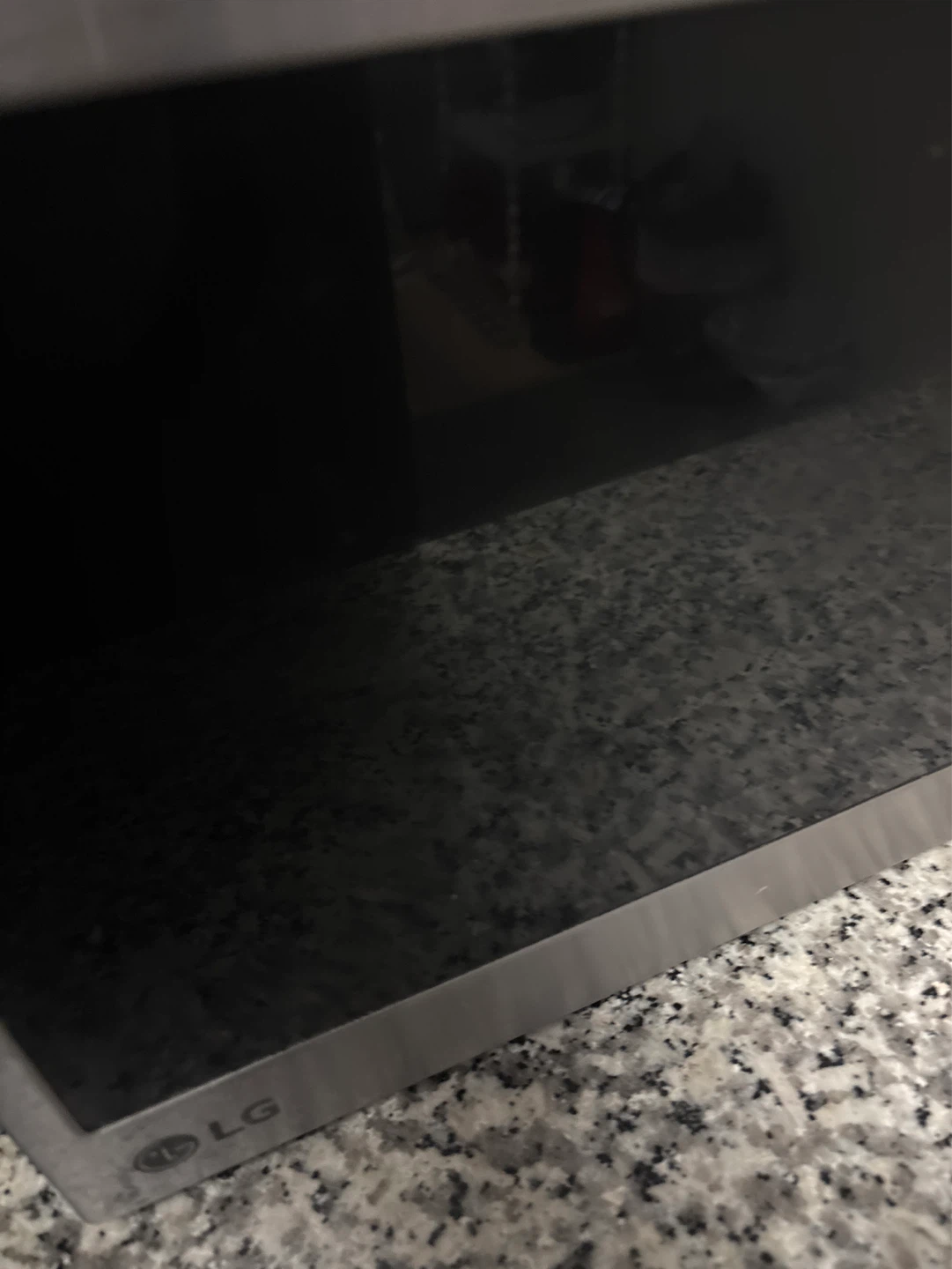 LG Microwave Oven - photo 4