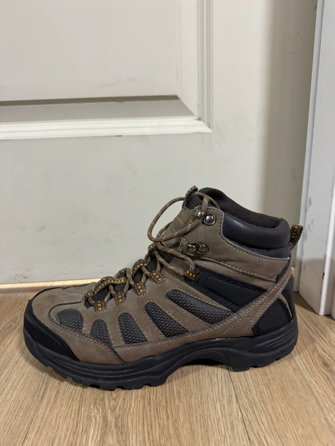 Rugged Outback Hiking Boots - Men's - photo 2