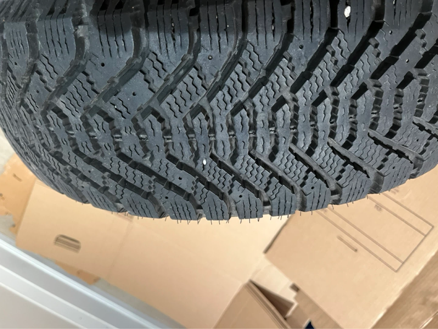 Mercedes-Benz Winter Tire with Rim - photo 3