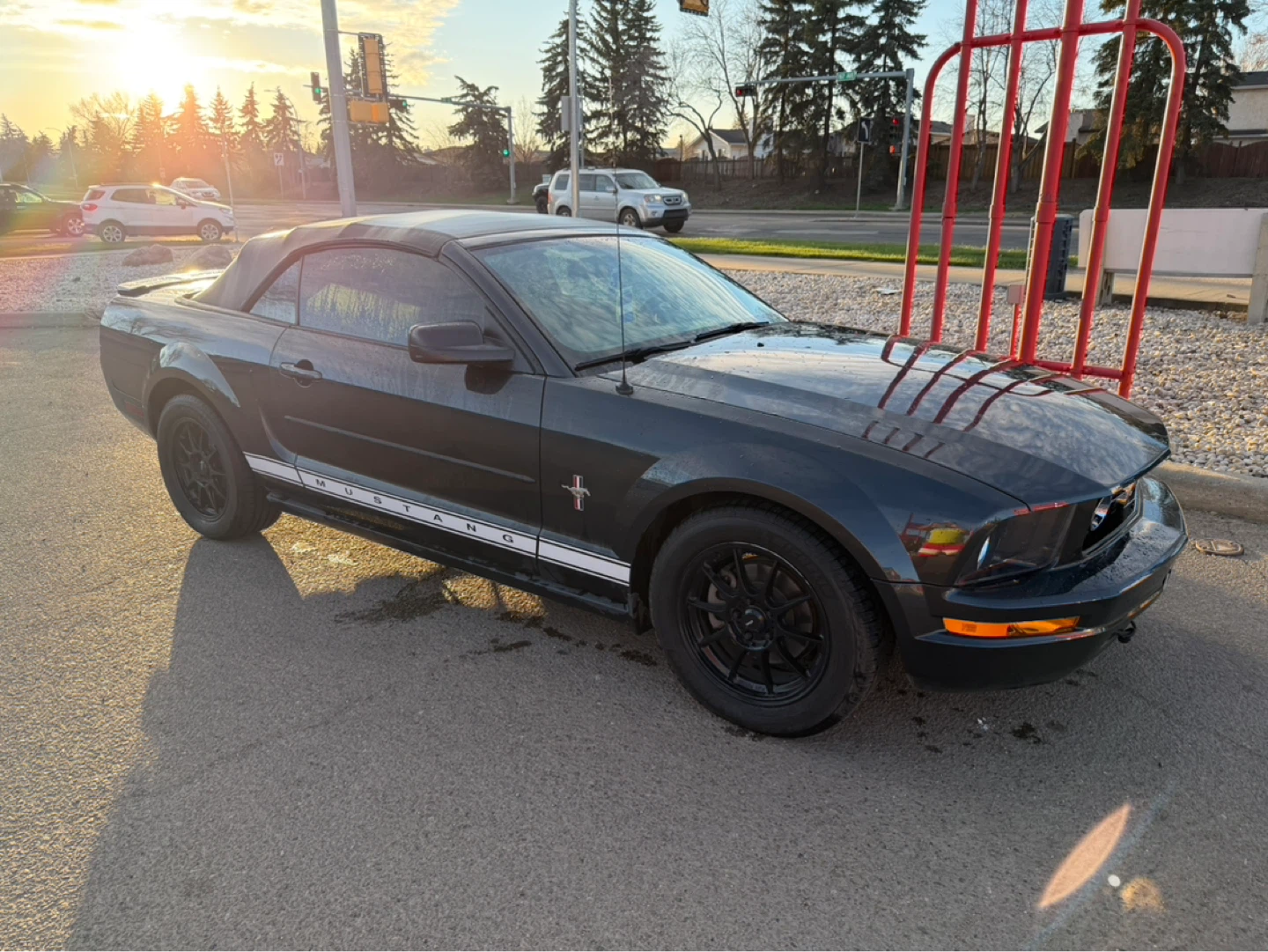 2008 Ford Mustang Convertible - photo 2