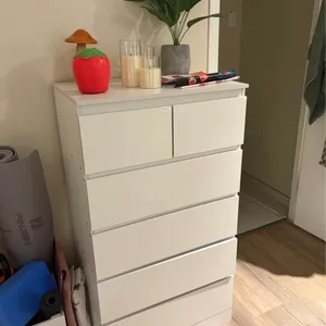 IKEA MALM Chest of 6 Drawers (Dresser) - White | Karrot IKEA MALM Chest of 6 Drawers (Dresser) - White | Karrot