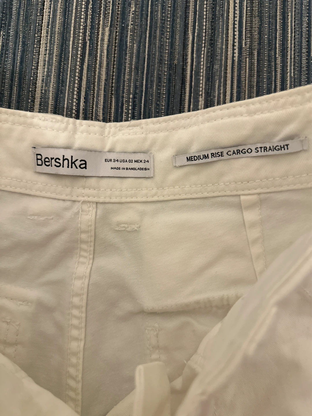 Bershka Cream Cargo Pants Medium Rise Straight - photo 2