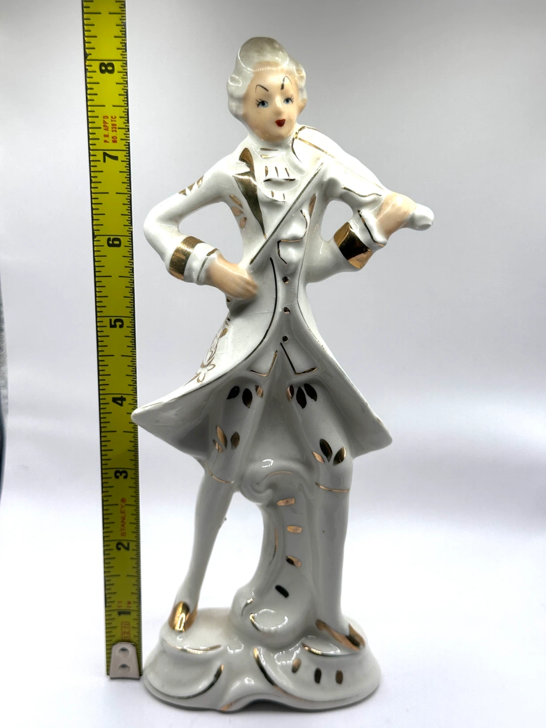 Vintage Porcelain Ceramic  Figurine Statue Man Playing Violin - photo 5