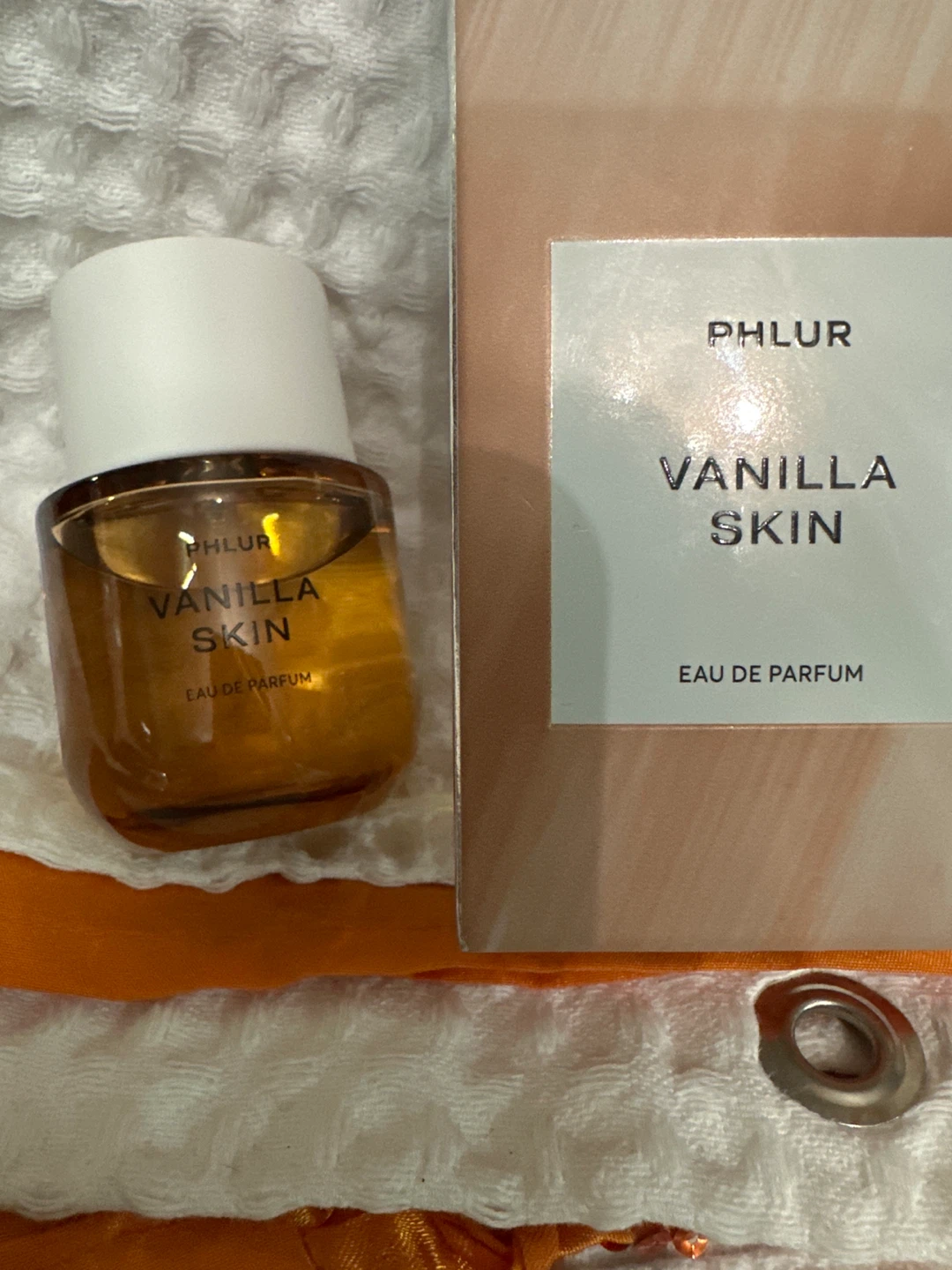 PHLUR Vanilla Skin Eau de Parfum 1.7 fl oz - photo 3