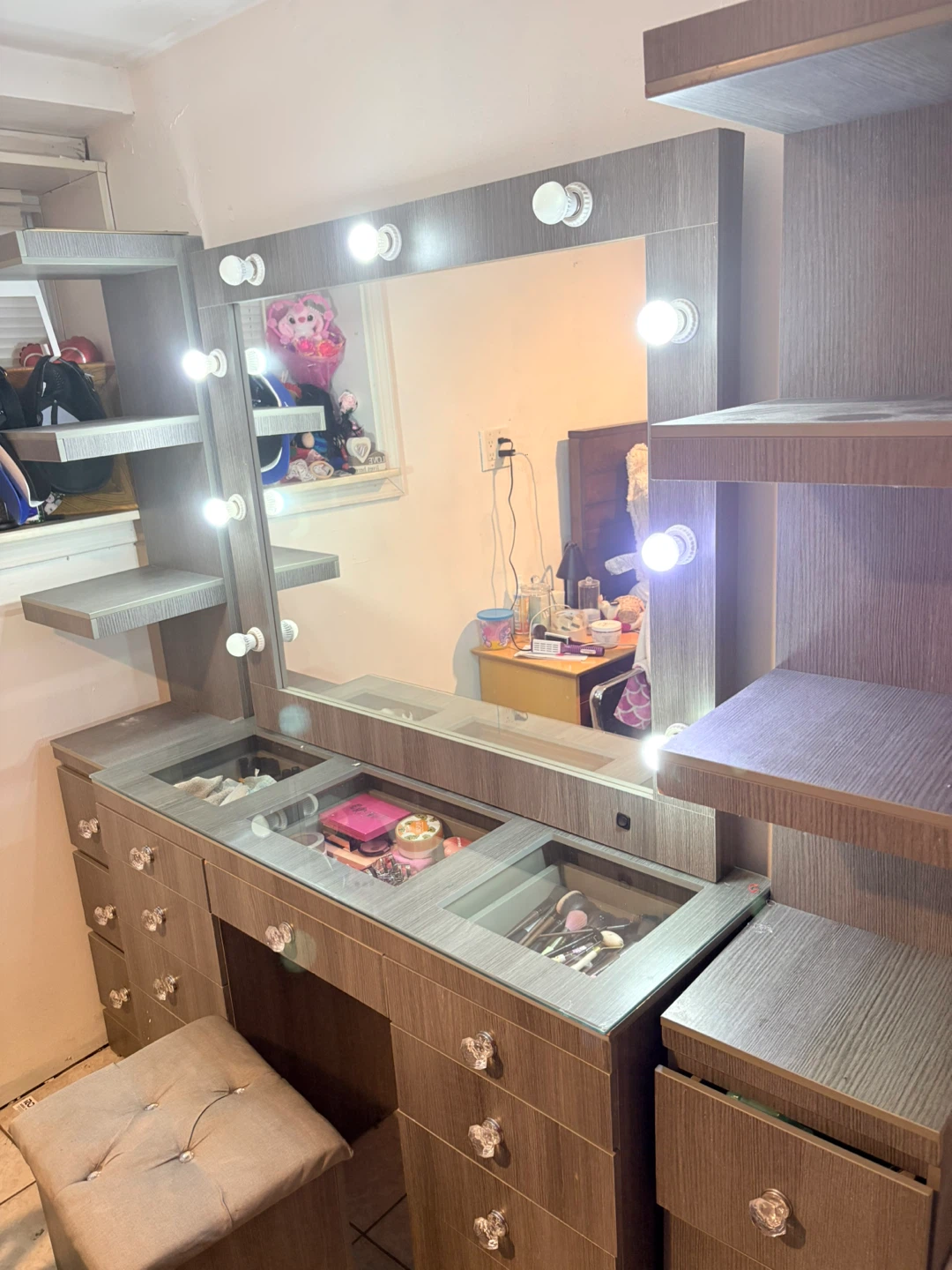 Vanity Desk with Lighted Mirror and Stool