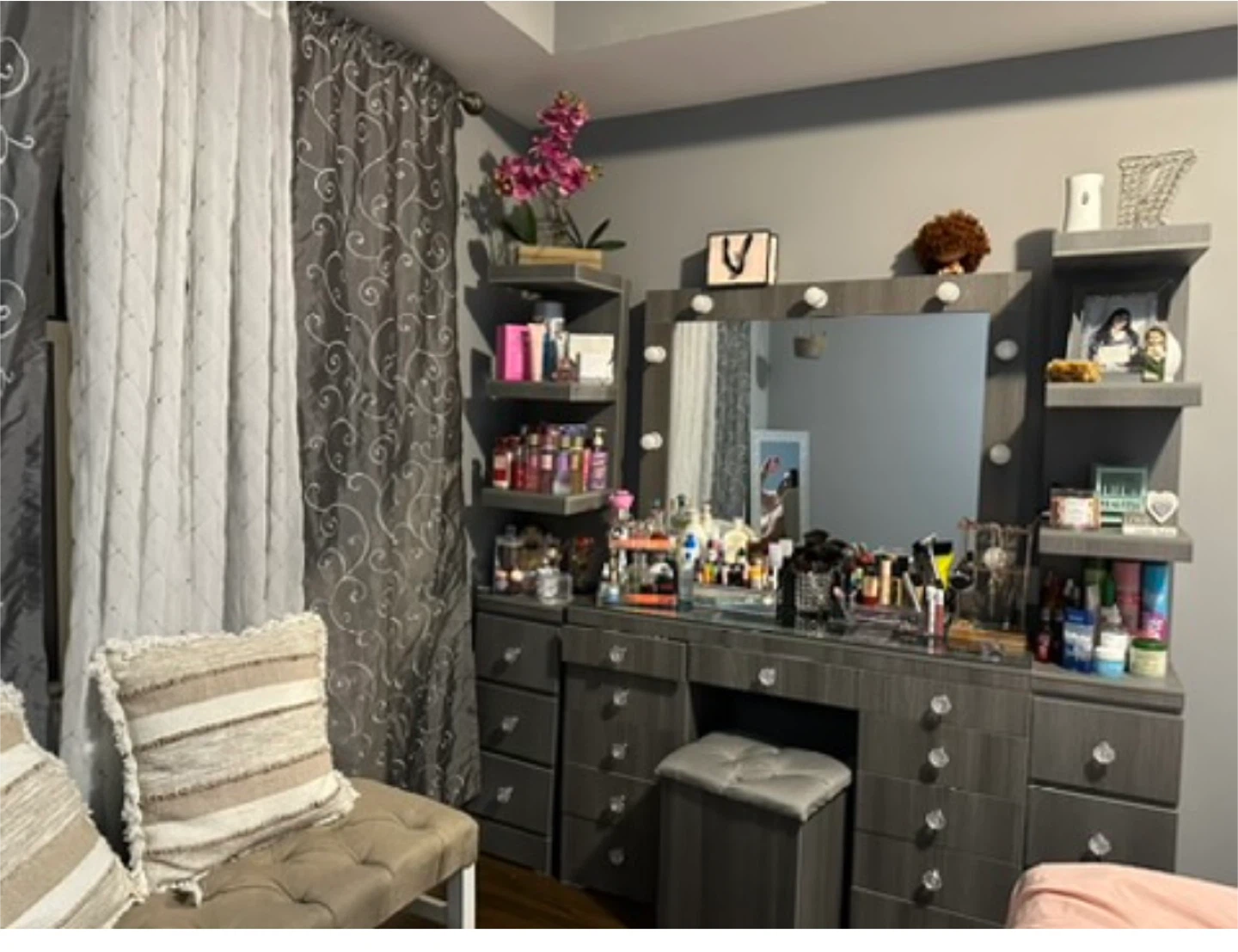 Vanity Desk with Lighted Mirror and Stool - photo 3