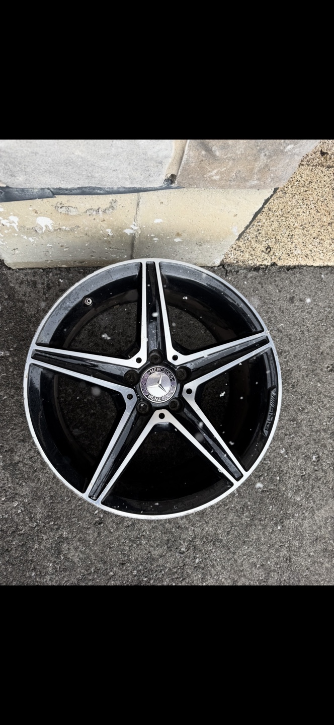 Mercedes-Benz AMG Alloy Wheel