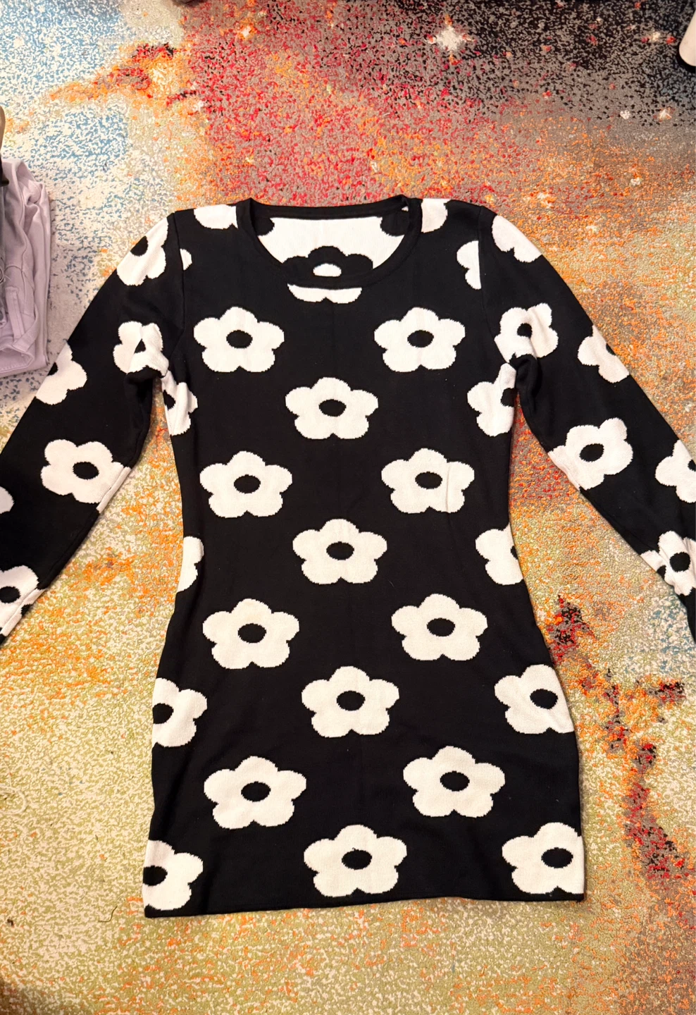 Black and White Flower sweater Size M