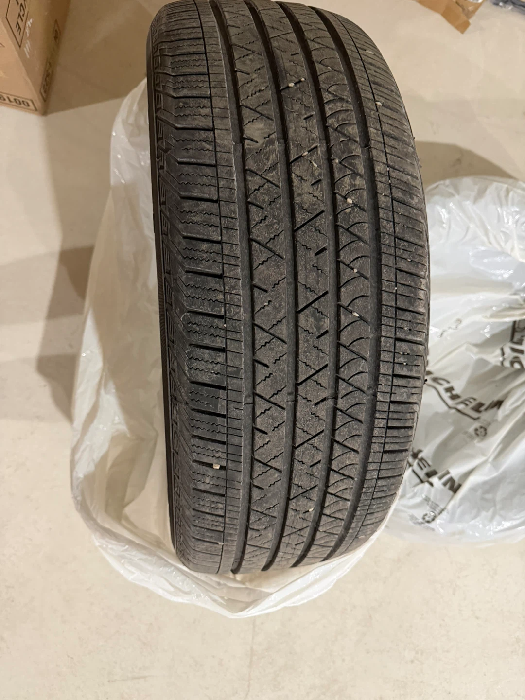 Continental Tire - 235/55R19 101H - photo 2