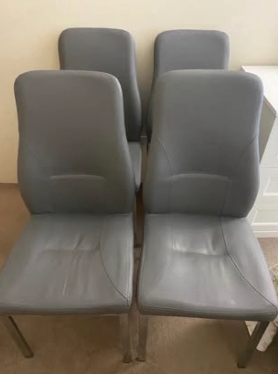 6 Dinning Chairs $50 FOR ALL