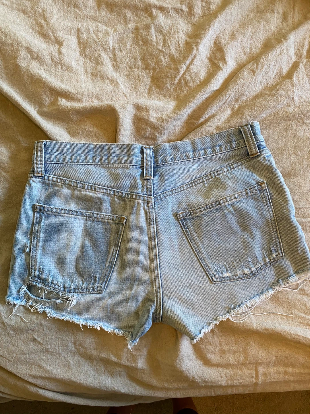TALULA Distressed Denim Shorts Size 29 - photo 3