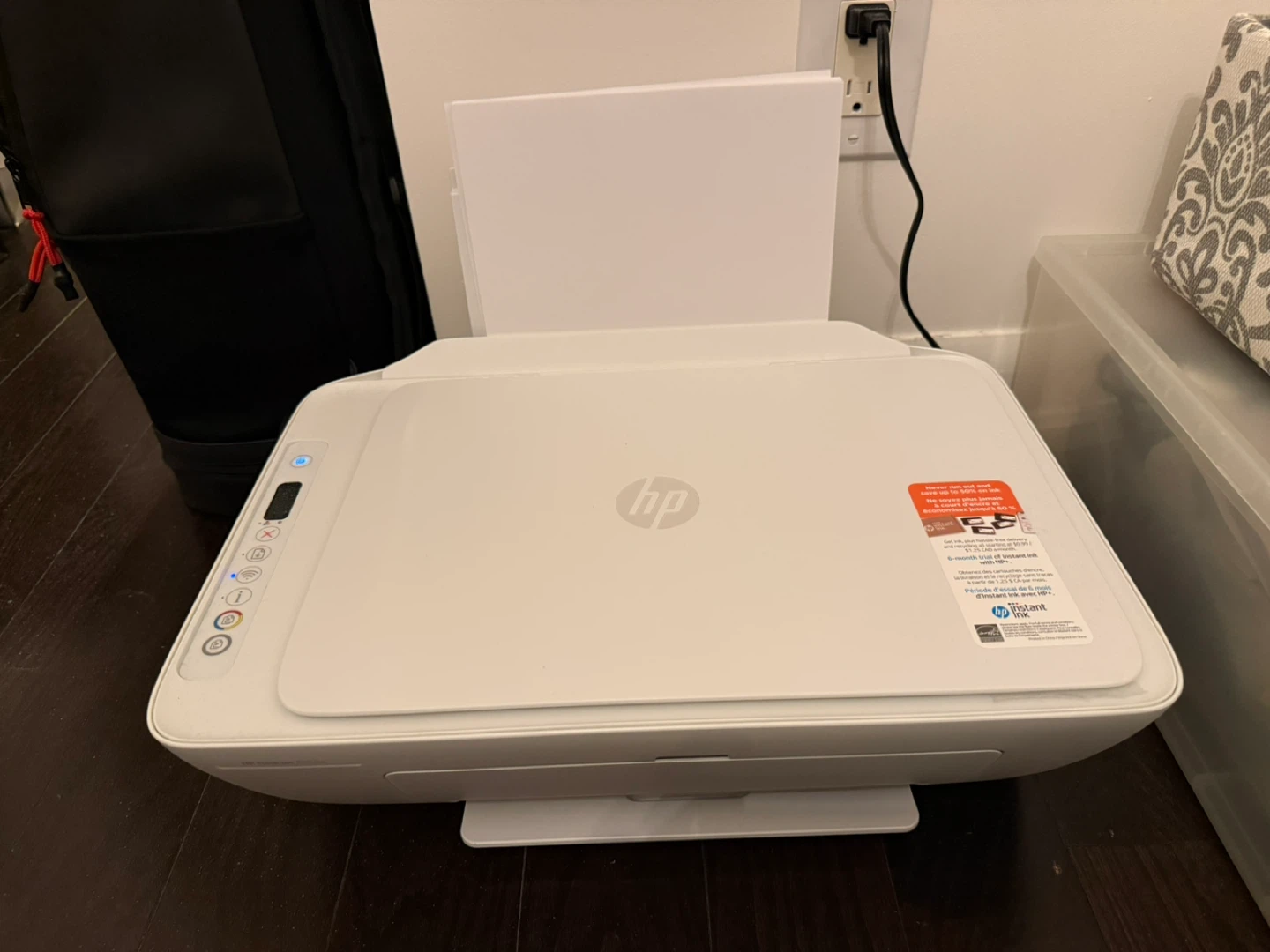 HP printer & two Instant Ink Cartridges 67/305
