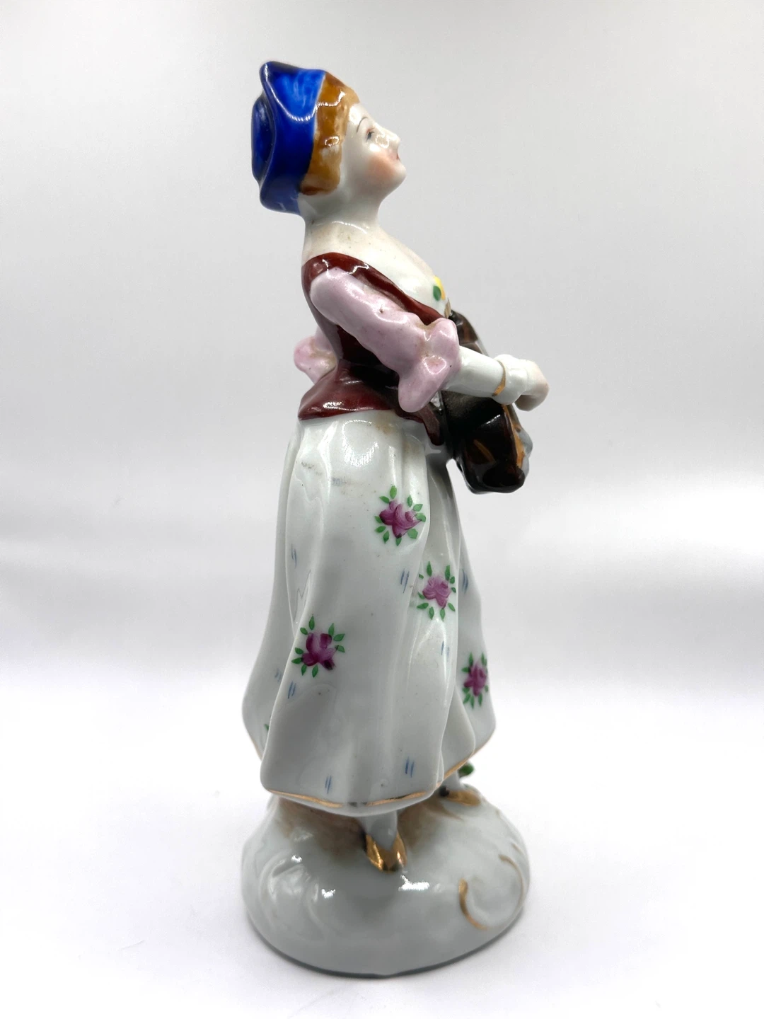 Victorian Lady Playing Guitar Porcelain Figurine Occupied Japan - photo 4