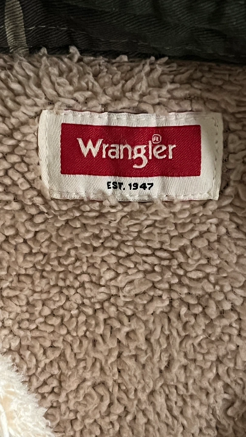 Wrangler Camo Sherpa Lined Shirt Jacket - photo 2