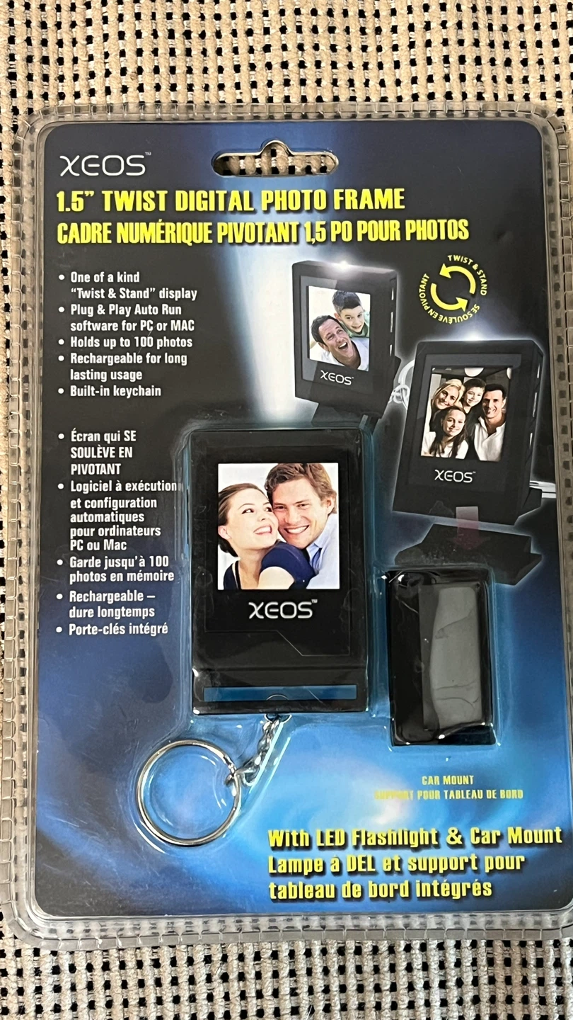 XEOS 1.5" Twist Digital Photo Frame