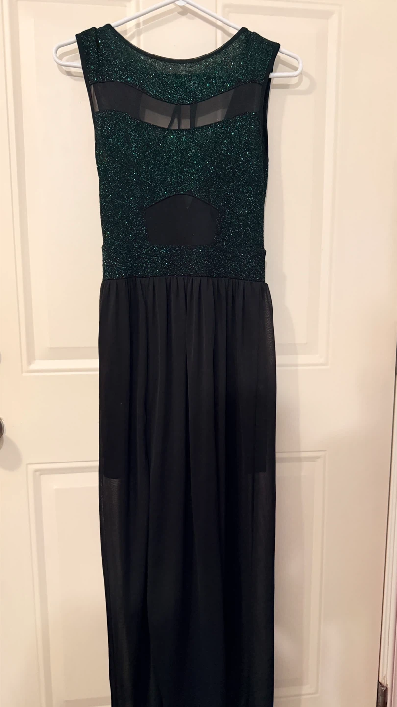 Sparkly Green & Black Dress. Size M - photo 2