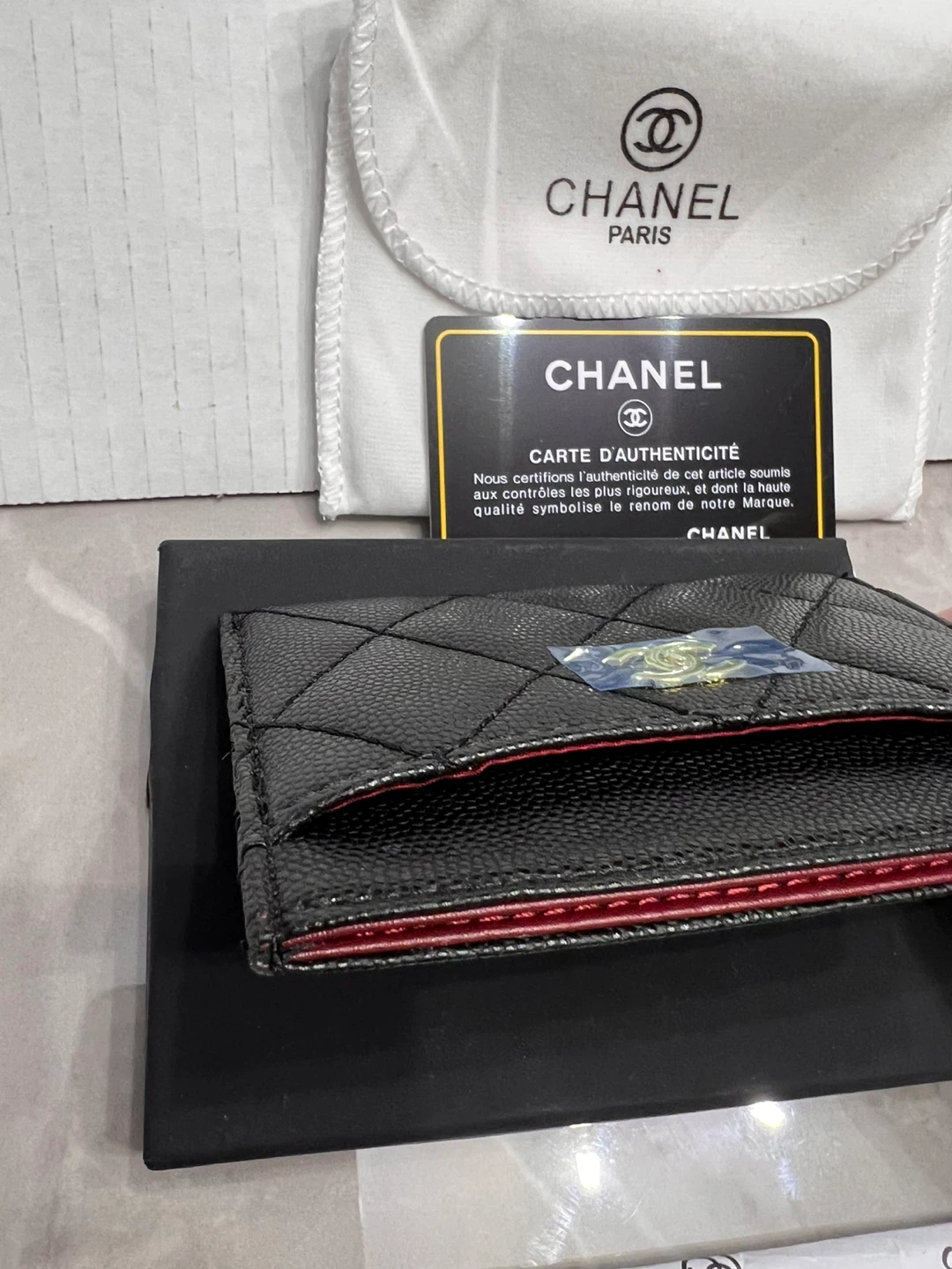 CHANEL Black Quilted Caviar Leather Card Holder - photo 4