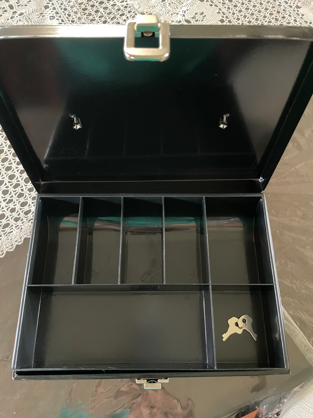 Master Lock Black Cash Box with Keys - photo 2
