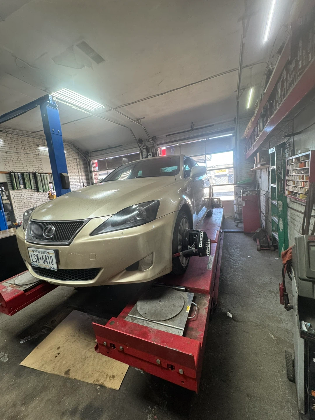 2006Lexus IS250   Gold Sedan - photo 2